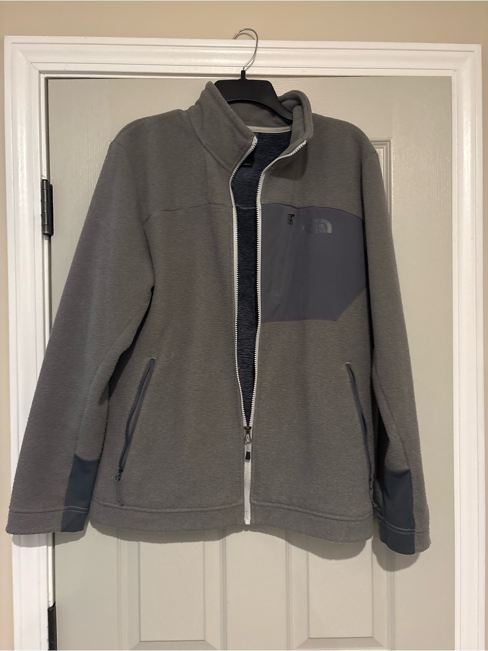 The North Face Dark Gray Full-Zip Fleece Jacket